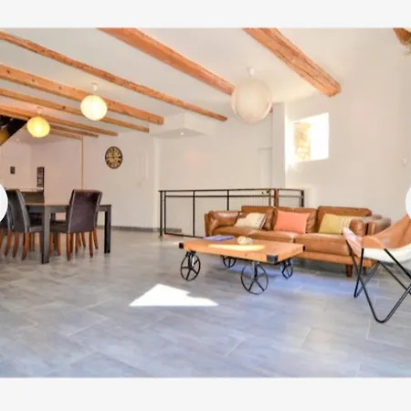 Holiday home Agreable Maison De Village Laudun