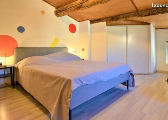 Hébergement de vacances Maison De Village *